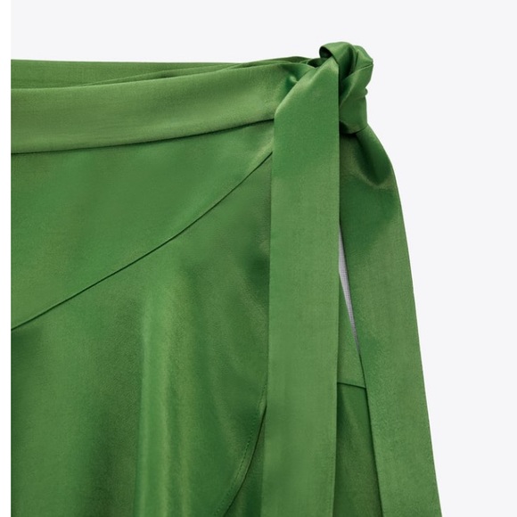 Short Zara green wrap skirt - Picture 5 of 5